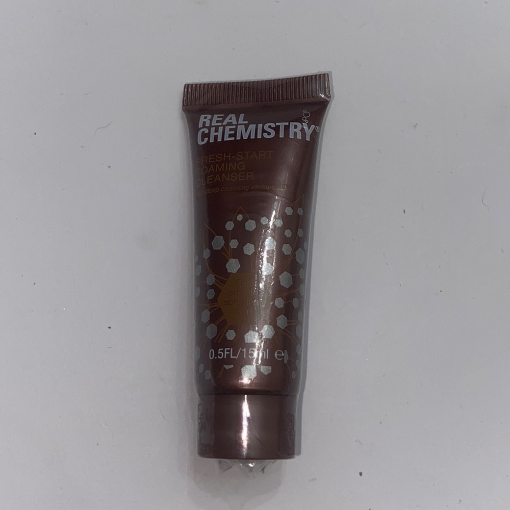 🌷4/$25 NWT real chemistry fresh-start foaming cleanser